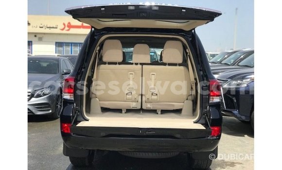 Buy Import Toyota Land Cruiser Black Car in Import - Dubai in East Mahé Buy Import Toyota Land Cruiser Black Car in Import - Dubai in East Mahé