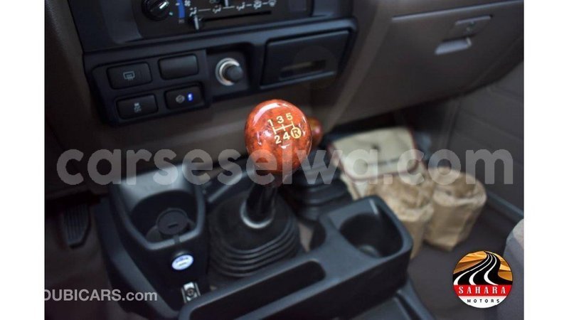 Big with watermark toyota land cruiser east mahe import dubai 6627