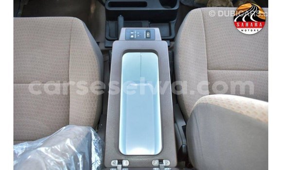 Acheter Import Voiture Toyota Land Cruiser Autre à Import - Dubai, East Mahé Acheter Import Voiture Toyota Land Cruiser Autre à Import - Dubai, East Mahé