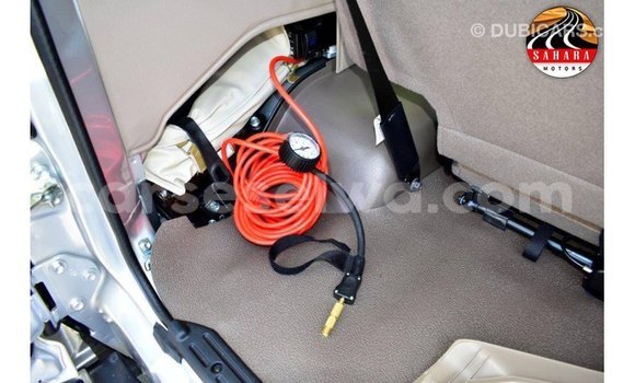 Acheter Import Voiture Toyota Land Cruiser Autre à Import - Dubai, East Mahé Acheter Import Voiture Toyota Land Cruiser Autre à Import - Dubai, East Mahé