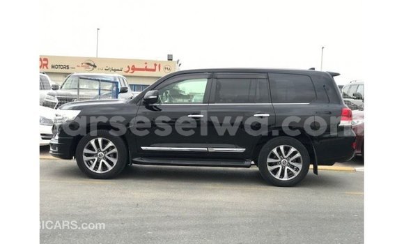 Buy Import Toyota Land Cruiser Black Car in Import - Dubai in East Mahé Buy Import Toyota Land Cruiser Black Car in Import - Dubai in East Mahé