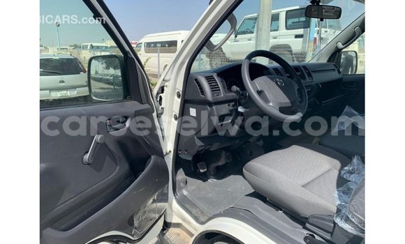 Buy Import Toyota Hiace White Car in Import - Dubai in East Mahé Buy Import Toyota Hiace White Car in Import - Dubai in East Mahé