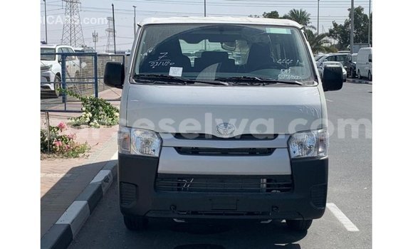 Buy Import Toyota Hiace White Car in Import - Dubai in East Mahé Buy Import Toyota Hiace White Car in Import - Dubai in East Mahé