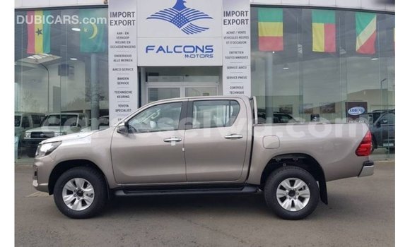 Buy Import Toyota Hilux Brown Car in Import - Dubai in East Mahé Buy Import Toyota Hilux Brown Car in Import - Dubai in East Mahé