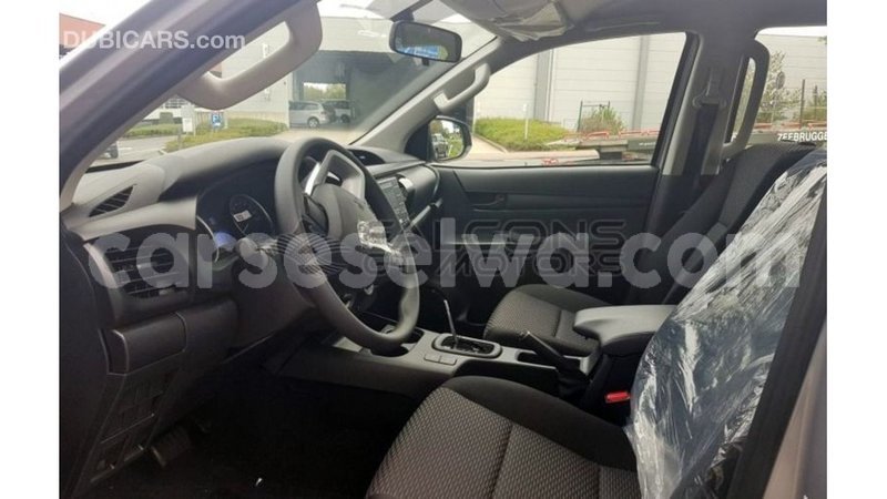 Big with watermark toyota hilux east mahe import dubai 6631