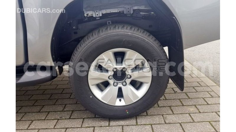 Big with watermark toyota hilux east mahe import dubai 6631