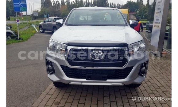 Buy Import Toyota Hilux Brown Car in Import - Dubai in East Mahé Buy Import Toyota Hilux Brown Car in Import - Dubai in East Mahé