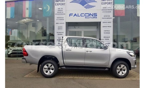 Buy Import Toyota Hilux Brown Car in Import - Dubai in East Mahé Buy Import Toyota Hilux Brown Car in Import - Dubai in East Mahé