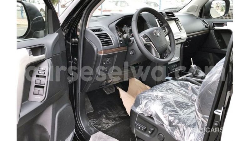 Big with watermark toyota prado east mahe import dubai 6632