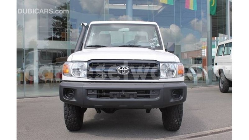 Big with watermark toyota land cruiser east mahe import dubai 6634