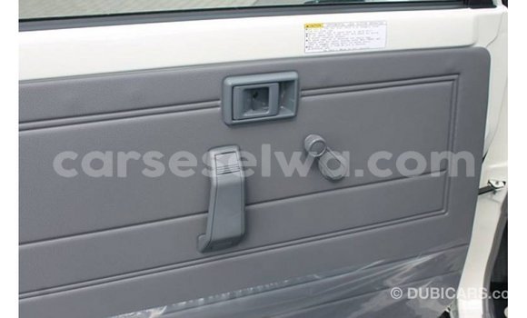 Buy Import Toyota Land Cruiser White Car in Import - Dubai in East Mahé Buy Import Toyota Land Cruiser White Car in Import - Dubai in East Mahé