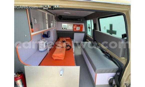 Buy Import Toyota DA Beige Truck in Import - Dubai in East Mahé Buy Import Toyota DA Beige Truck in Import - Dubai in East Mahé