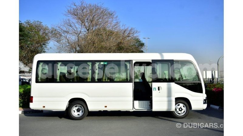 Big with watermark toyota coaster east mahe import dubai 6643