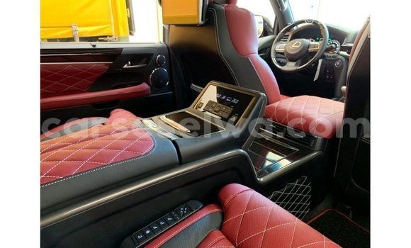 Acheter Import Voiture Lexus LX Noir à Import - Dubai, East Mahé Acheter Import Voiture Lexus LX Noir à Import - Dubai, East Mahé