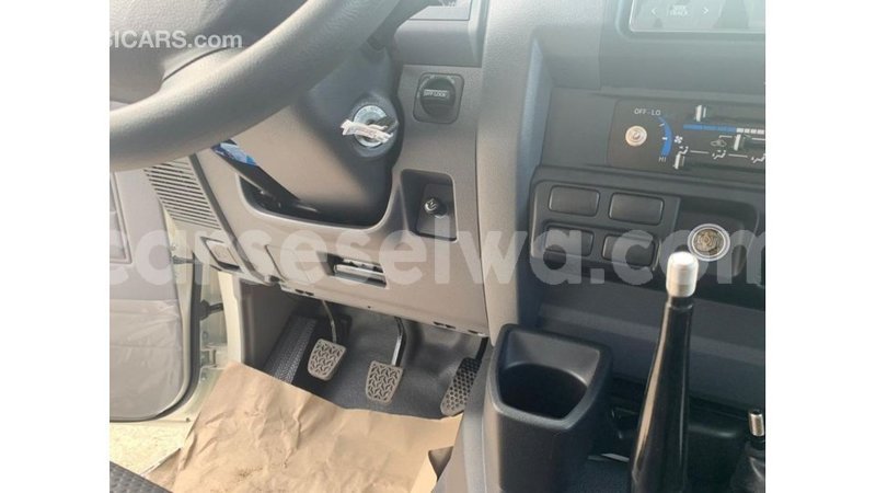 Big with watermark toyota land cruiser east mahe import dubai 6665