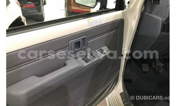 Buy Import Toyota Land Cruiser White Car in Import - Dubai in East Mahé Buy Import Toyota Land Cruiser White Car in Import - Dubai in East Mahé