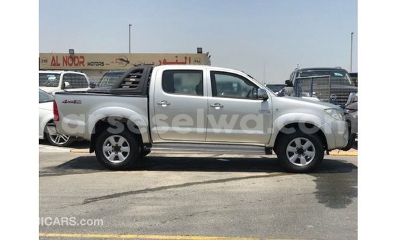 Acheter Import Voiture Toyota Hilux Autre à Import - Dubai, East Mahé Acheter Import Voiture Toyota Hilux Autre à Import - Dubai, East Mahé