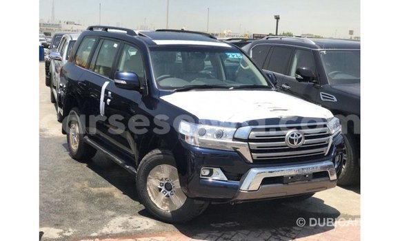 Acheter Import Voiture Toyota Land Cruiser Bleu à Import - Dubai, East Mahé Acheter Import Voiture Toyota Land Cruiser Bleu à Import - Dubai, East Mahé