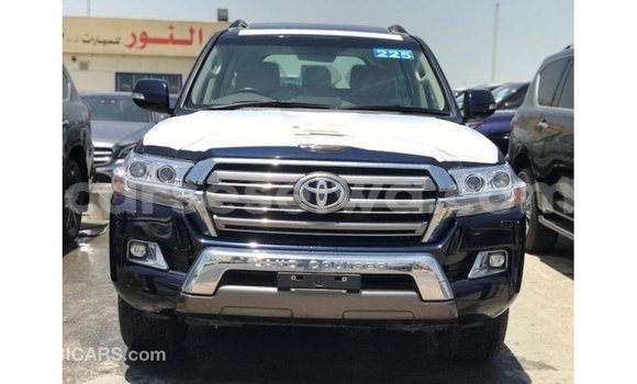 Acheter Import Voiture Toyota Land Cruiser Bleu à Import - Dubai, East Mahé Acheter Import Voiture Toyota Land Cruiser Bleu à Import - Dubai, East Mahé