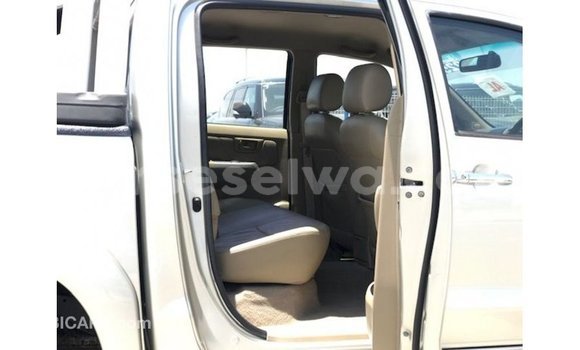Buy Import Toyota Hilux Other Car in Import - Dubai in East Mahé Buy Import Toyota Hilux Other Car in Import - Dubai in East Mahé