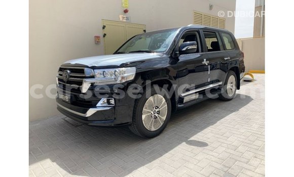 Acheter Import Voiture Toyota Land Cruiser Noir à Import - Dubai, East Mahé Acheter Import Voiture Toyota Land Cruiser Noir à Import - Dubai, East Mahé