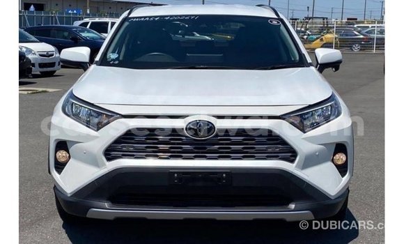 Buy Import Toyota Ade White Truck in Import - Dubai in East Mahé Buy Import Toyota Ade White Truck in Import - Dubai in East Mahé