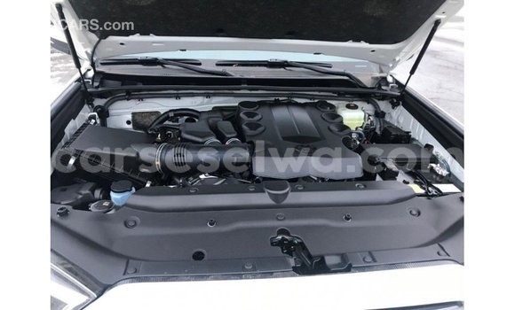 Acheter Import Utilitaire Toyota Ade Blanc à Import - Dubai, East Mahé Acheter Import Utilitaire Toyota Ade Blanc à Import - Dubai, East Mahé