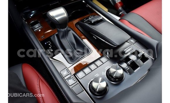 Acheter Import Voiture Lexus LX Noir à Import - Dubai, East Mahé Acheter Import Voiture Lexus LX Noir à Import - Dubai, East Mahé