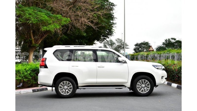 Big with watermark toyota prado east mahe import dubai 6687