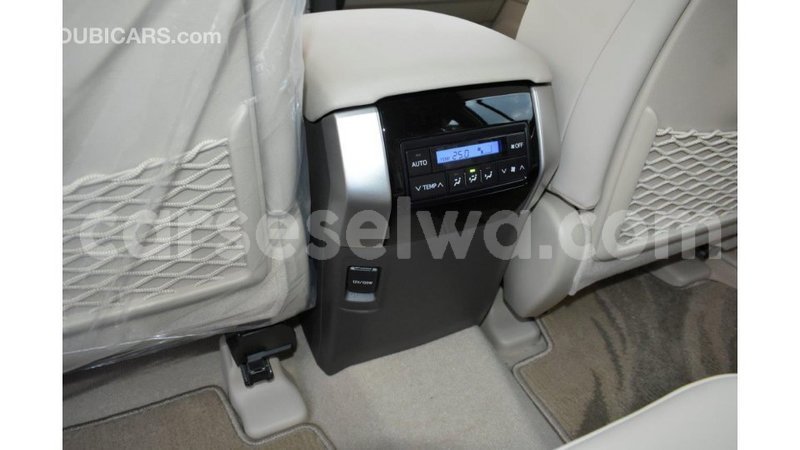 Big with watermark toyota prado east mahe import dubai 6687