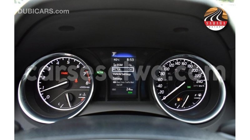 Big with watermark toyota camry east mahe import dubai 6688