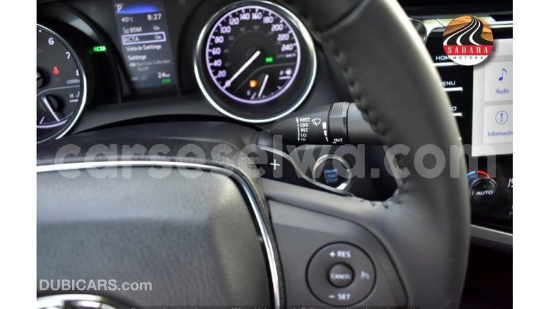 Big with watermark toyota camry east mahe import dubai 6688