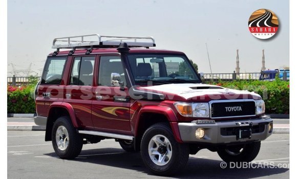 Acheter Import Voiture Toyota Land Cruiser Rouge à Import - Dubai, East Mahé Acheter Import Voiture Toyota Land Cruiser Rouge à Import - Dubai, East Mahé