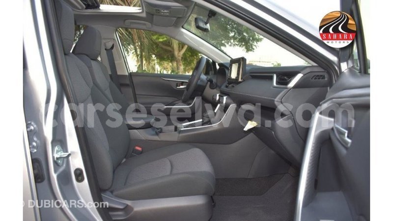 Big with watermark toyota ade east mahe import dubai 6690