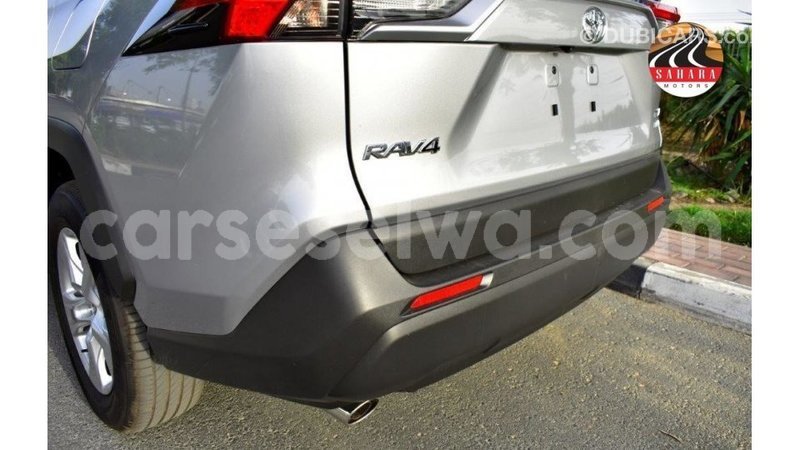 Big with watermark toyota ade east mahe import dubai 6690