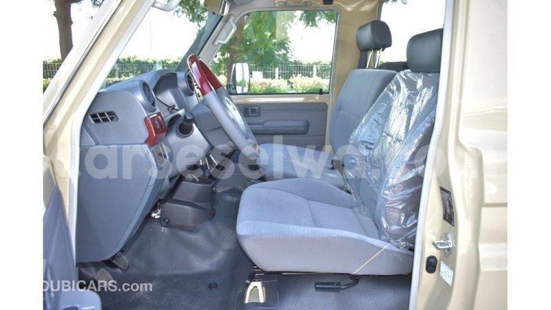 Big with watermark toyota land cruiser east mahe import dubai 6691