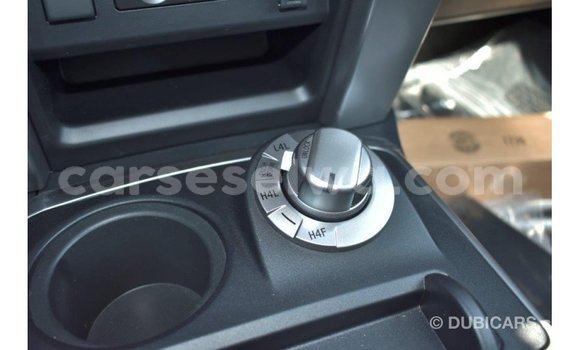 Acheter Import Utilitaire Toyota Ade Blanc à Import - Dubai, East Mahé Acheter Import Utilitaire Toyota Ade Blanc à Import - Dubai, East Mahé