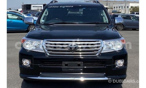 Buy Import Toyota Land Cruiser Black Car in Import - Dubai in East Mahé Buy Import Toyota Land Cruiser Black Car in Import - Dubai in East Mahé