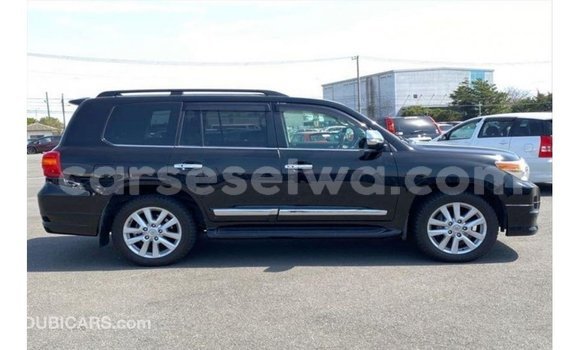 Buy Import Toyota Land Cruiser Black Car in Import - Dubai in East Mahé Buy Import Toyota Land Cruiser Black Car in Import - Dubai in East Mahé