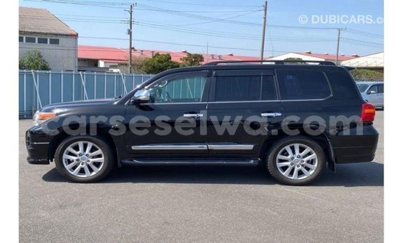 Buy Import Toyota Land Cruiser Black Car in Import - Dubai in East Mahé Buy Import Toyota Land Cruiser Black Car in Import - Dubai in East Mahé