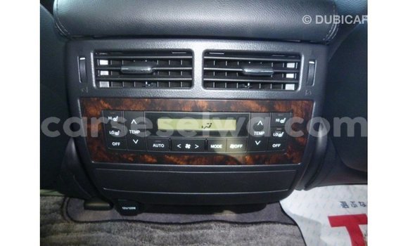 Acheter Import Voiture Toyota Land Cruiser Blanc à Import - Dubai, East Mahé Acheter Import Voiture Toyota Land Cruiser Blanc à Import - Dubai, East Mahé