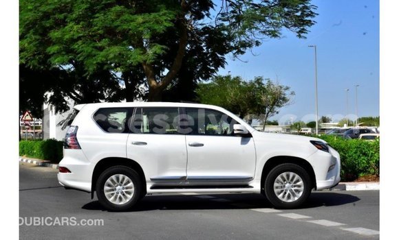 Acheter Import Voiture Lexus GX Blanc à Import - Dubai, East Mahé Acheter Import Voiture Lexus GX Blanc à Import - Dubai, East Mahé