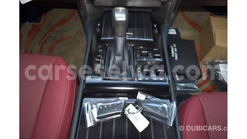 Big with watermark lexus gx east mahe import dubai 6696