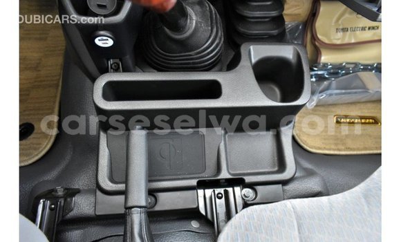 Acheter Import Voiture Toyota Land Cruiser Autre à Import - Dubai, East Mahé Acheter Import Voiture Toyota Land Cruiser Autre à Import - Dubai, East Mahé