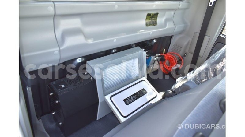 Big with watermark toyota land cruiser east mahe import dubai 6697