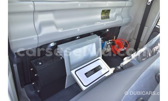 Acheter Import Voiture Toyota Land Cruiser Autre à Import - Dubai, East Mahé Acheter Import Voiture Toyota Land Cruiser Autre à Import - Dubai, East Mahé