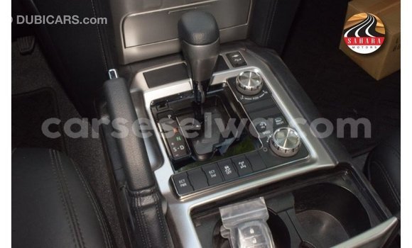 Acheter Import Voiture Toyota Land Cruiser Autre à Import - Dubai, East Mahé Acheter Import Voiture Toyota Land Cruiser Autre à Import - Dubai, East Mahé