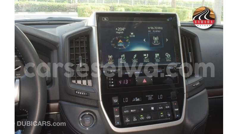 Big with watermark toyota land cruiser east mahe import dubai 6698