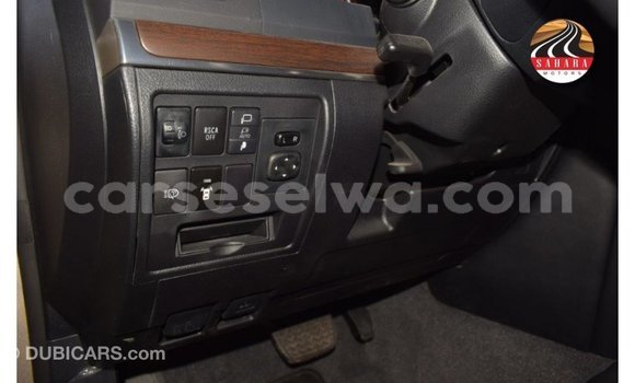 Acheter Import Voiture Toyota Land Cruiser Autre à Import - Dubai, East Mahé Acheter Import Voiture Toyota Land Cruiser Autre à Import - Dubai, East Mahé