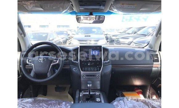 Buy Import Toyota Land Cruiser Black Car in Import - Dubai in East Mahé Buy Import Toyota Land Cruiser Black Car in Import - Dubai in East Mahé